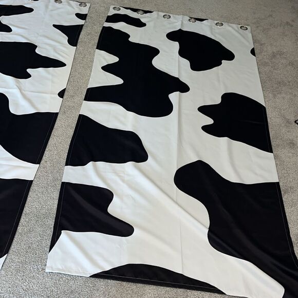 set of 2 Novelty Bovine Black & White Chick fil a Cow pattern Curtains 84” x 42” - Picture 4 of 4